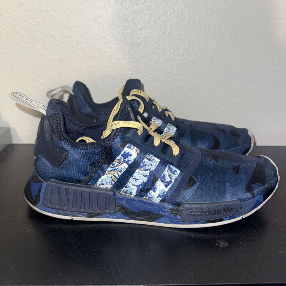 RARE adidas NMD_R1 “Fractal Camo” – Navy MENS Size 9.5 DEADSTOCK Ef4264